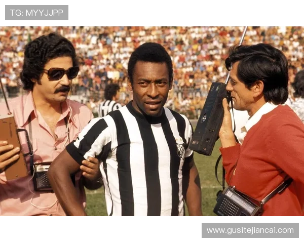 贝利85岁诞辰桑托斯致敬他在足球历史上的永恒地位与影响